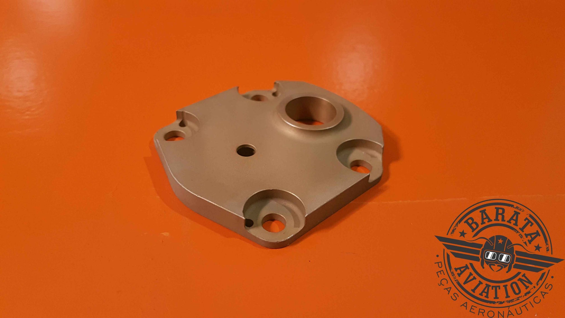 532470 Continental  R/H Oil Pump Cap