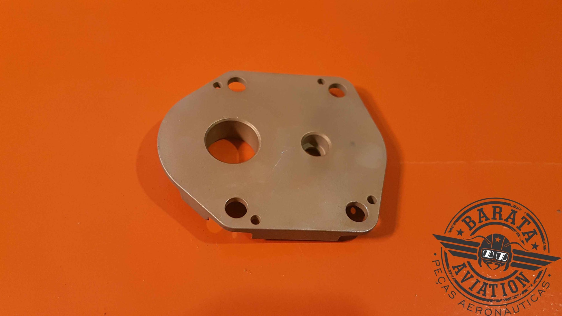 532470 Continental  R/H Oil Pump Cap
