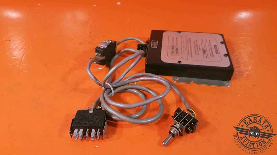 6852-914 Woodward Propeller Synchronizer Control Box