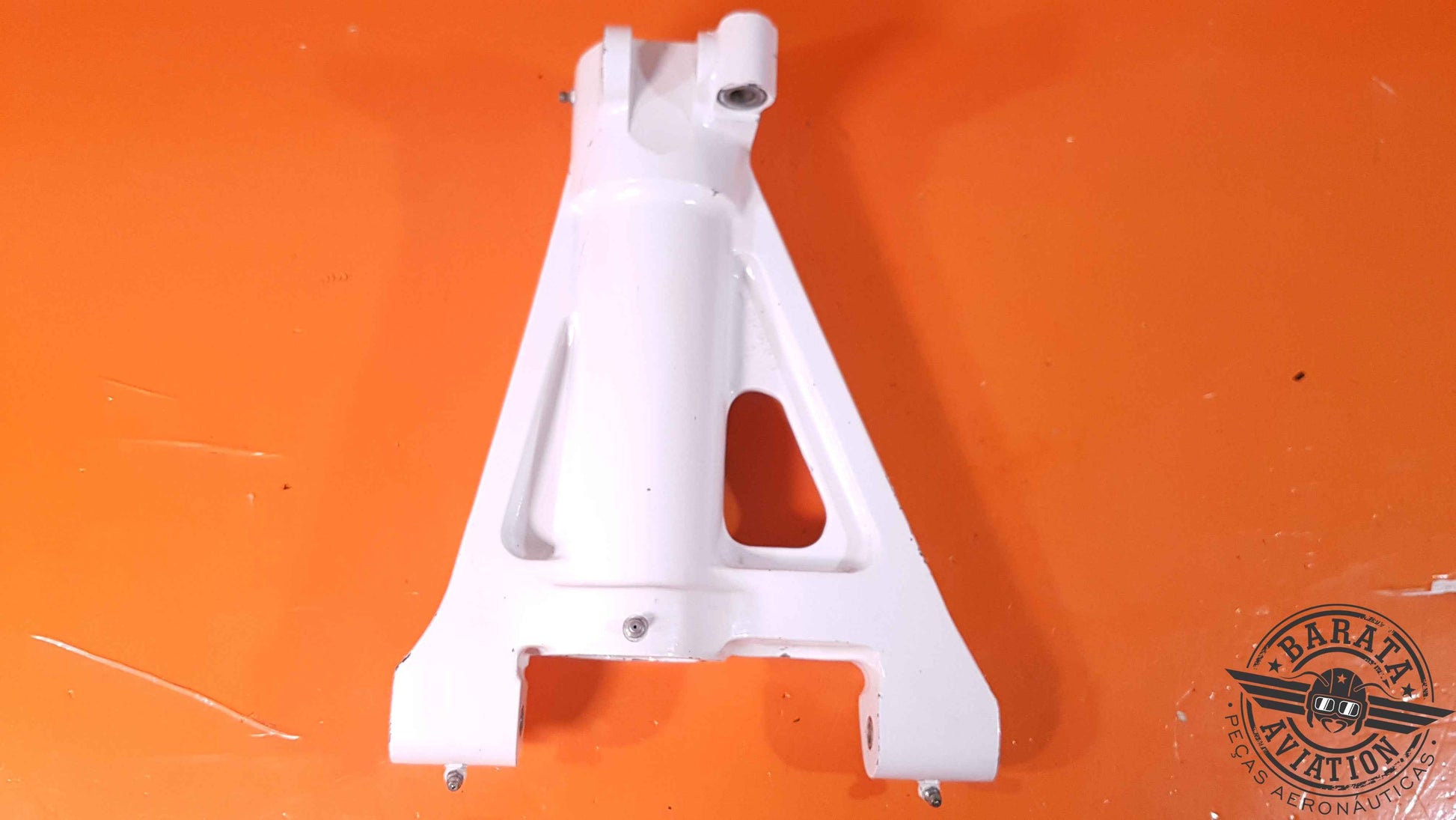 96-820029-3   Beech Nose Landing Gear Brace Trunnion Assy