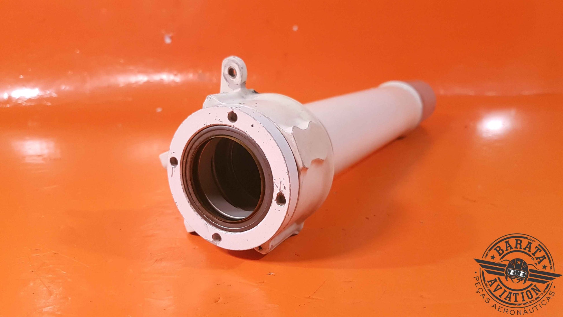 60-820020-1   Beech Nose Gear Strut Housing Assy