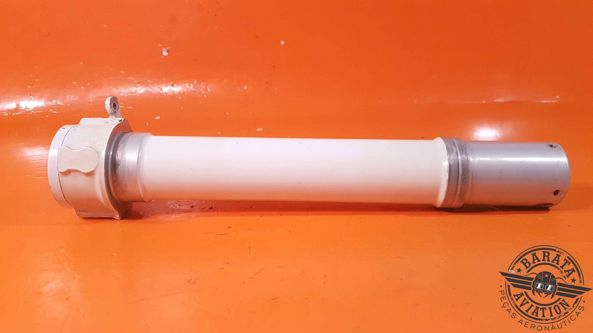 60-820020-1   Beech Nose Gear Strut Housing Assy