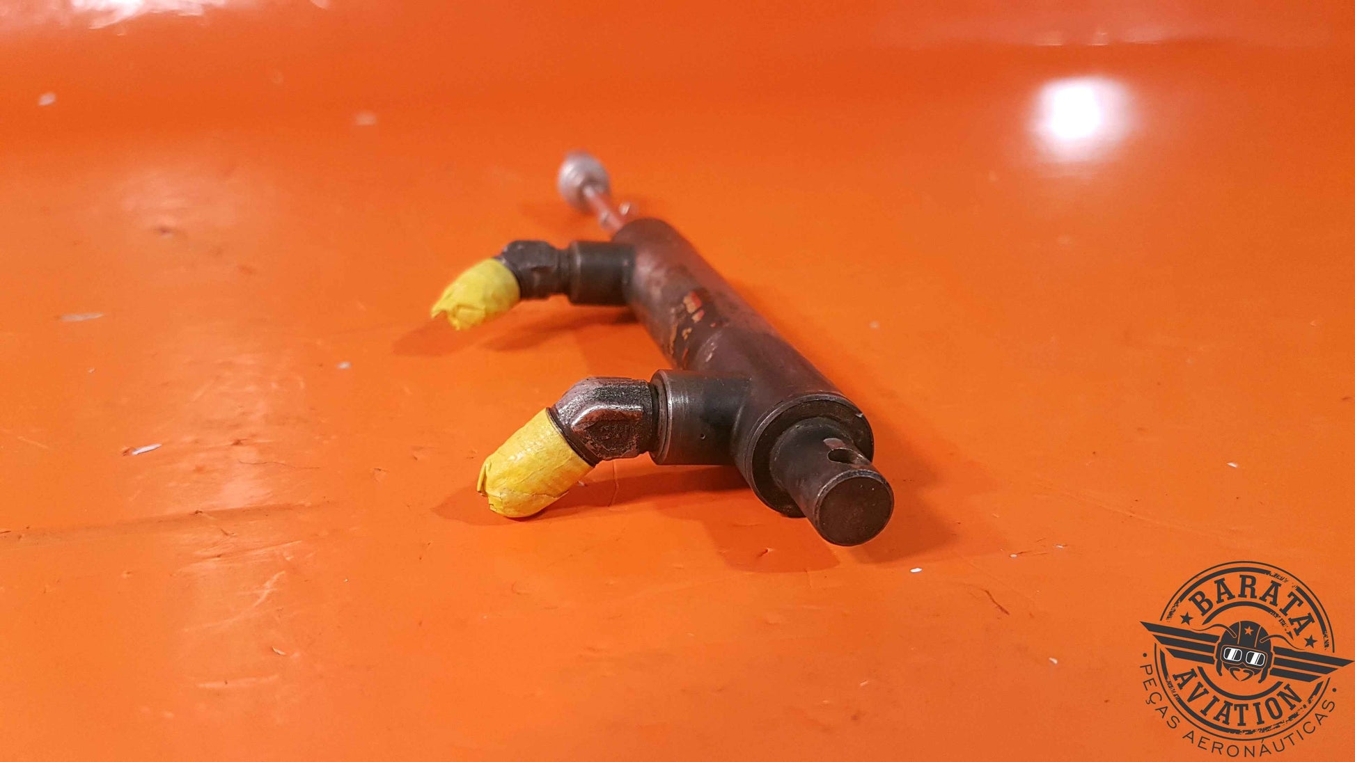 VV15-625   Paramount Master Brake Cylinder Assembly