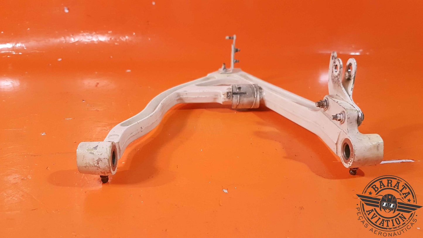 95-824019  Beech Nose Gear Brace Assy