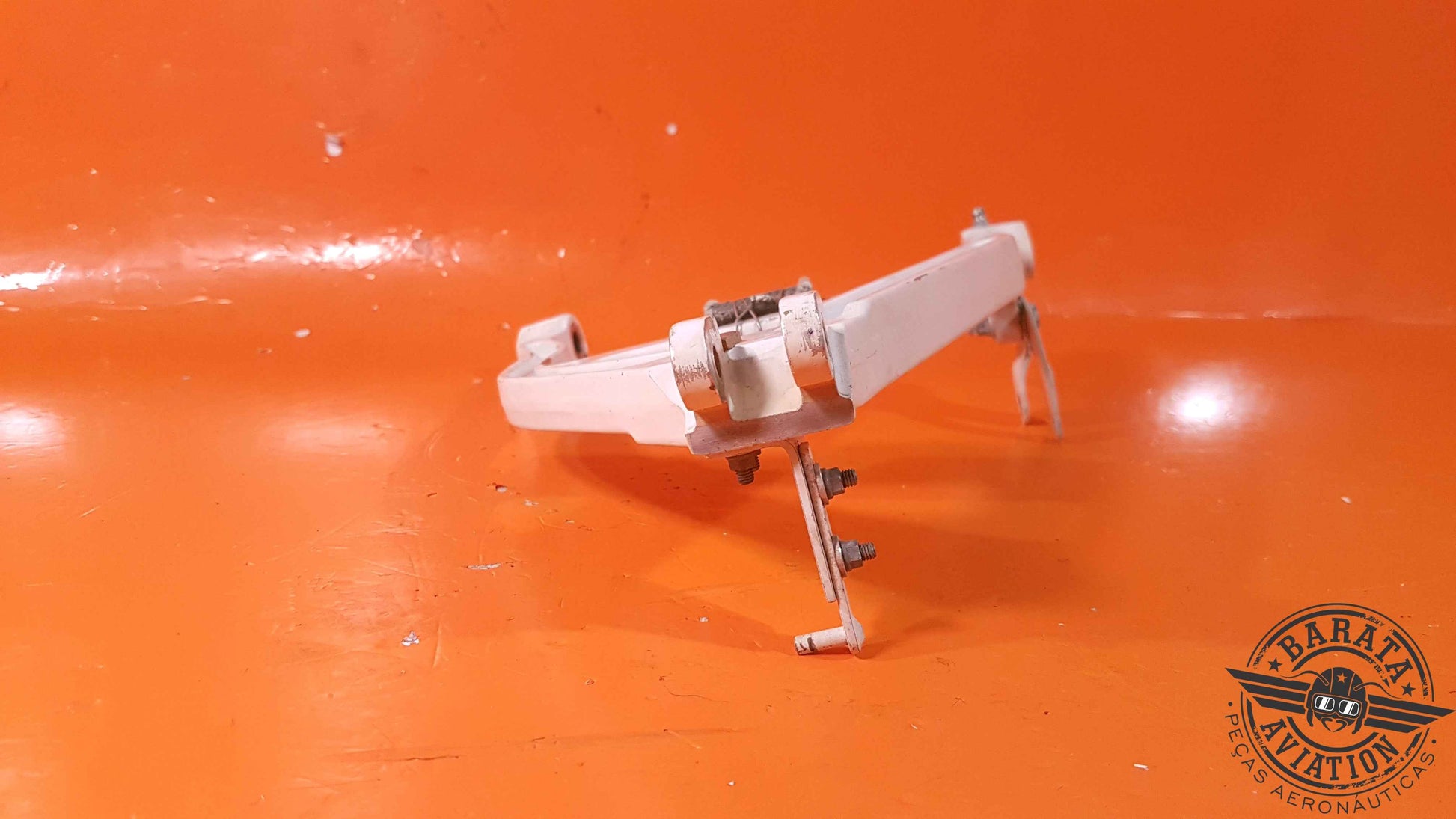 95-824019 Beech Nose Gear Drag Brace Assembly