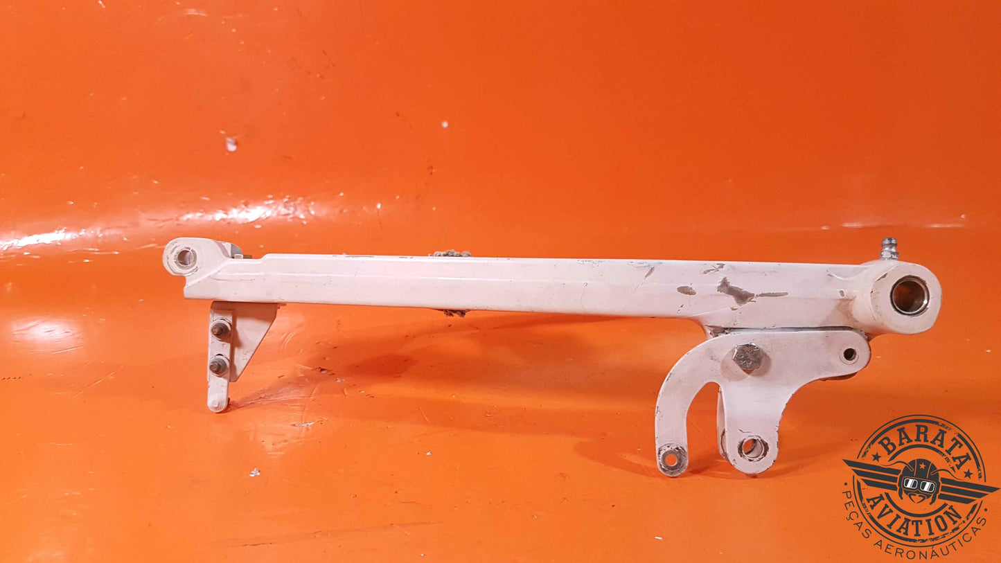 95-824019 Beech Nose Gear Drag Brace Assembly