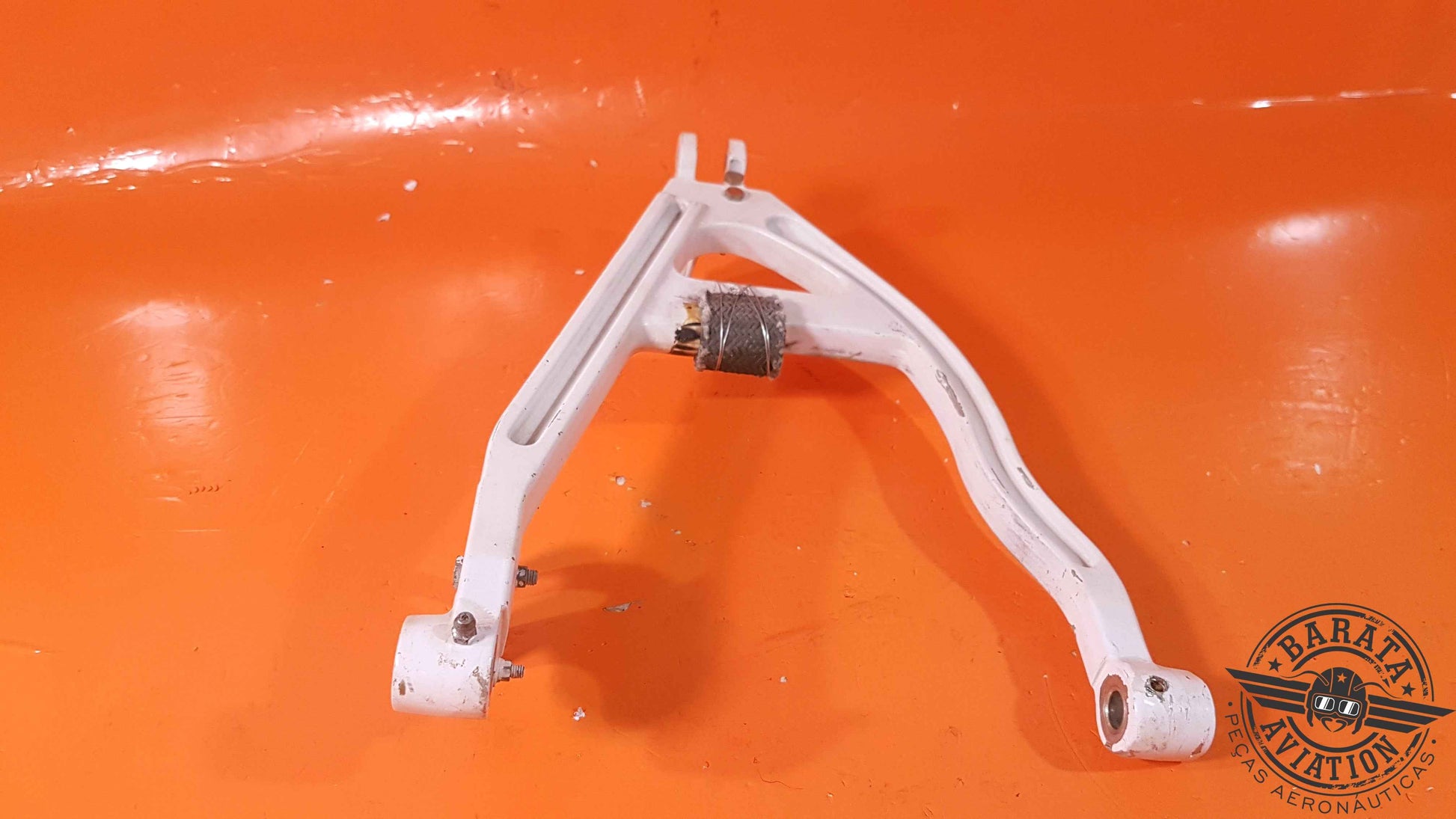 95-824019 Beech Nose Gear Drag Brace Assembly