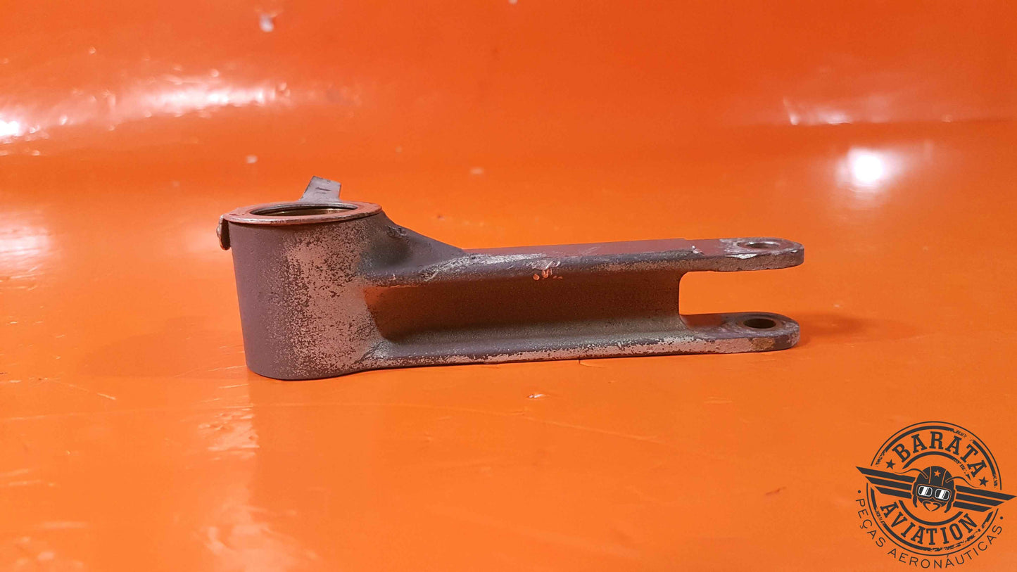 35-820094-2  Beechcraft Nose Gear Retract Rod Idler Link