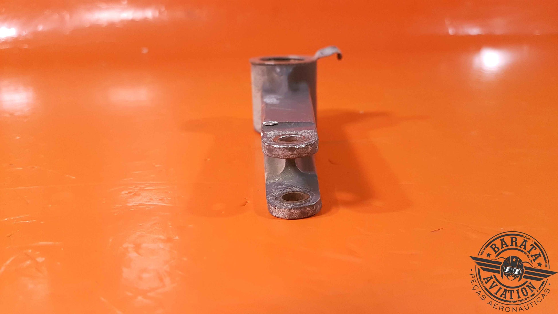 35-820094-2  Beechcraft Nose Gear Retract Rod Idler Link