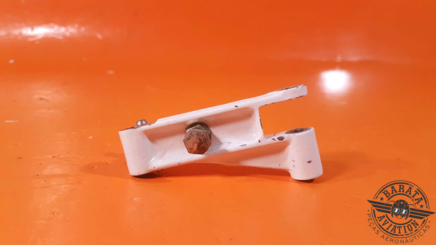 35-825173-2 Beech Nose Gear Link Steering