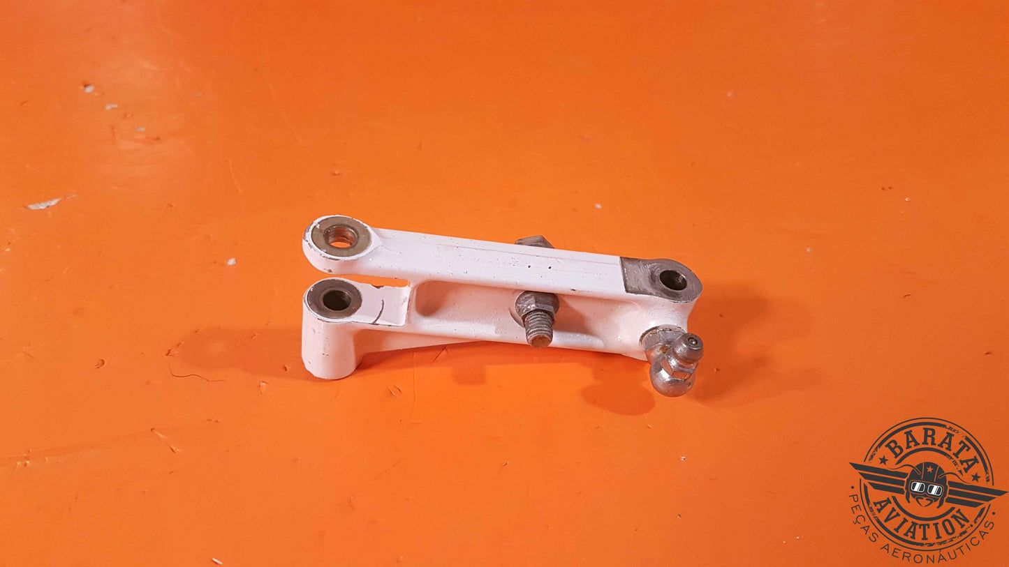 35-825173-2 Beech Nose Gear Link Steering