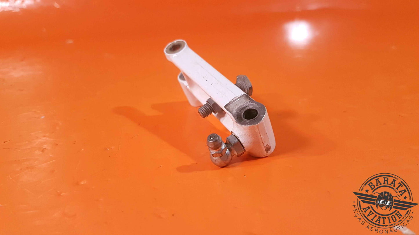 35-825173-2 Beech Nose Gear Link Steering