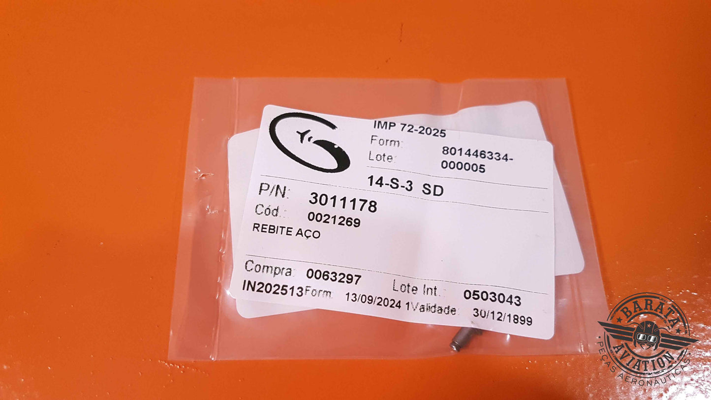 3011178  Pratt &  Whitney Rivet - New