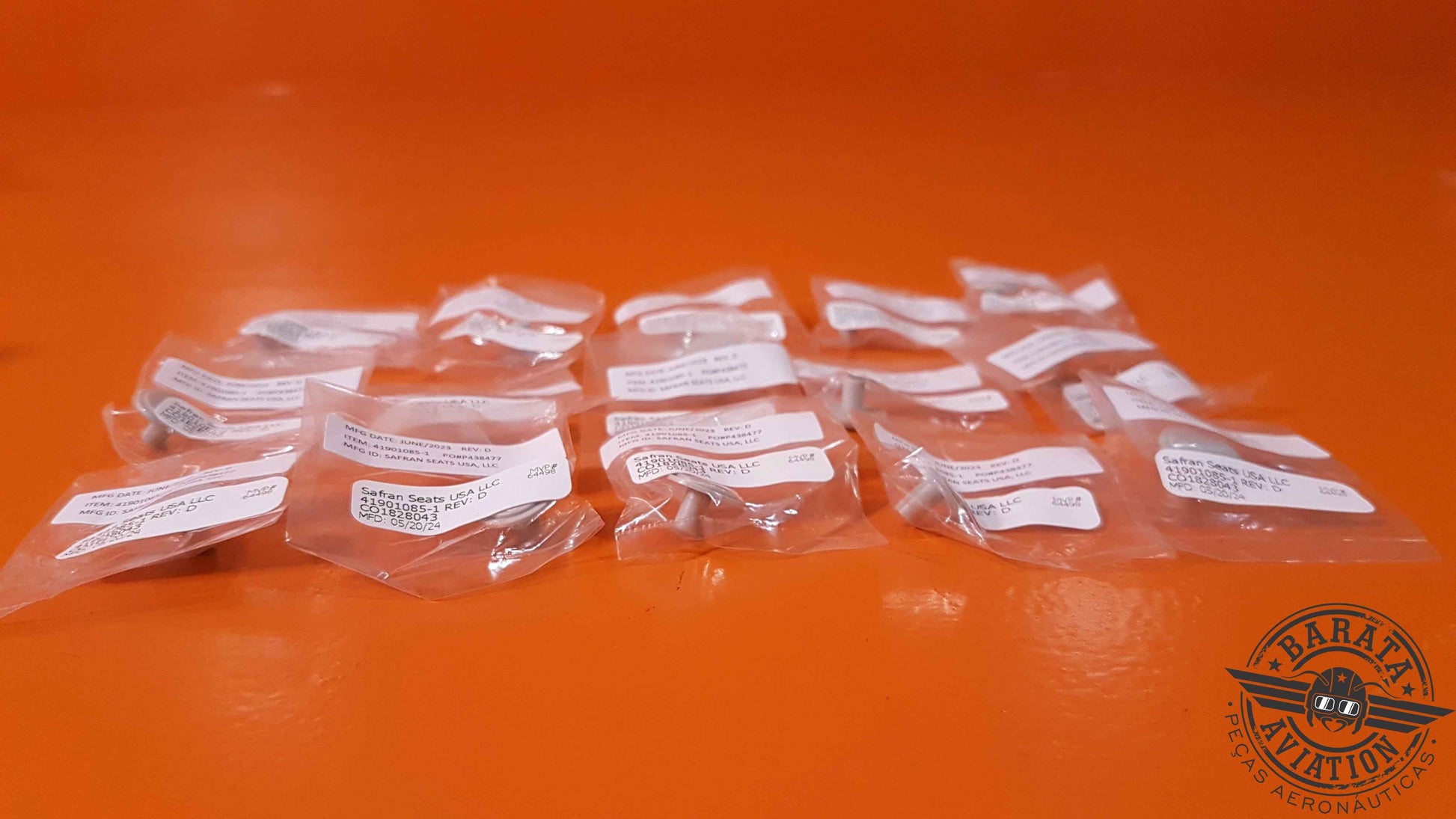 41901085-1 Safran Kit of 15 HDCP Latch Buttons