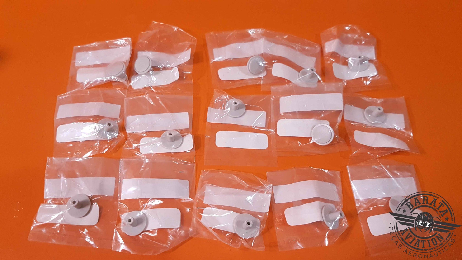41901085-1 Safran Kit of 15 HDCP Latch Buttons