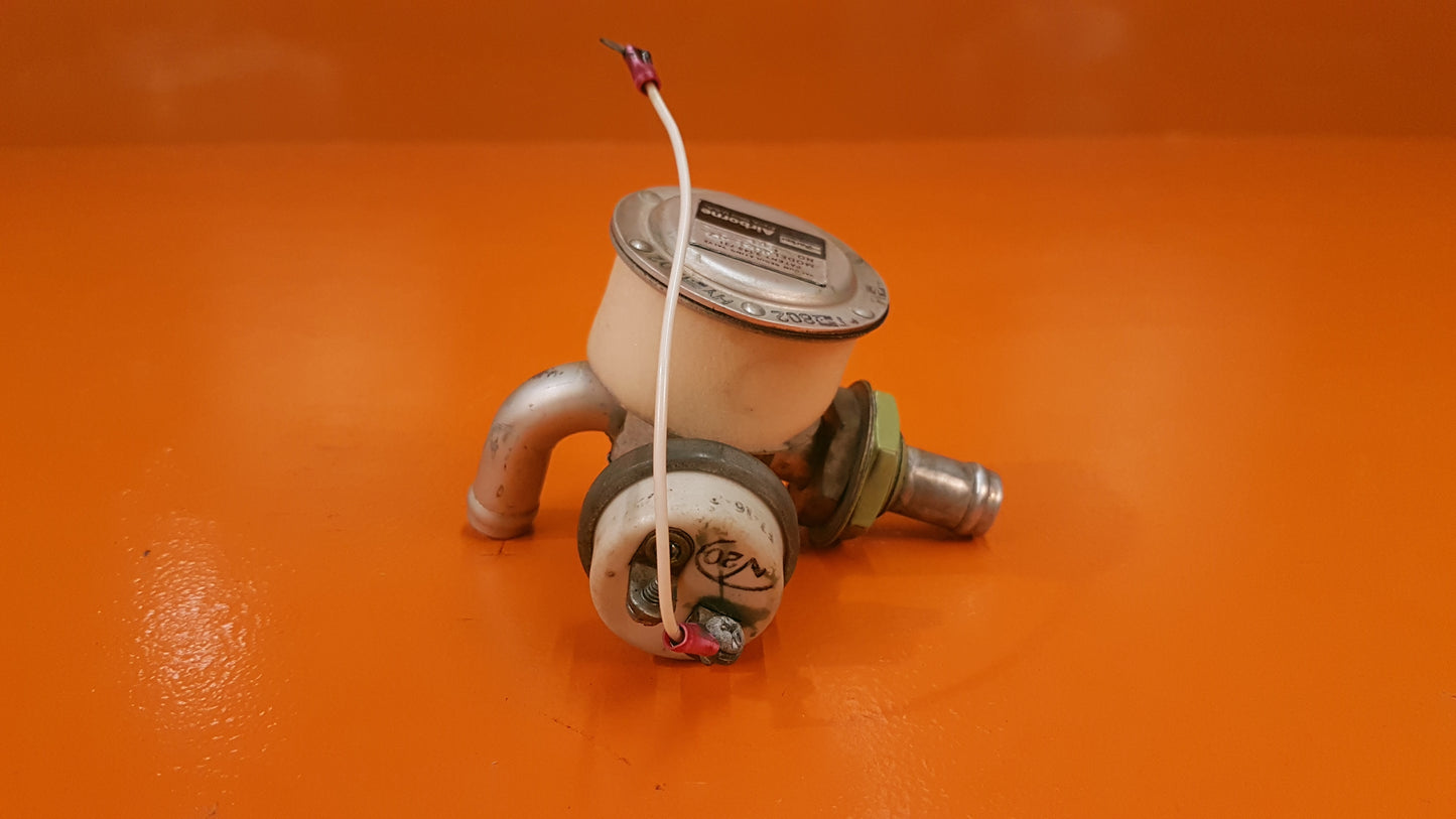 2H3-27 Airborne Vacuum Regulating Valve