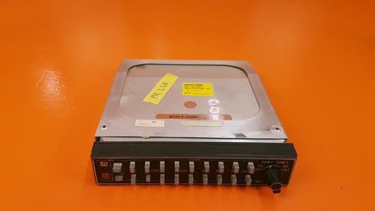 066-1055-03 Bendix/King KMA24 Marker Beacon Receiver and Isolation Amplifiers