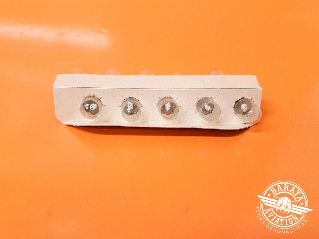Lámpara miniatura General Electric - Caja de 10 unidades P/N 1813