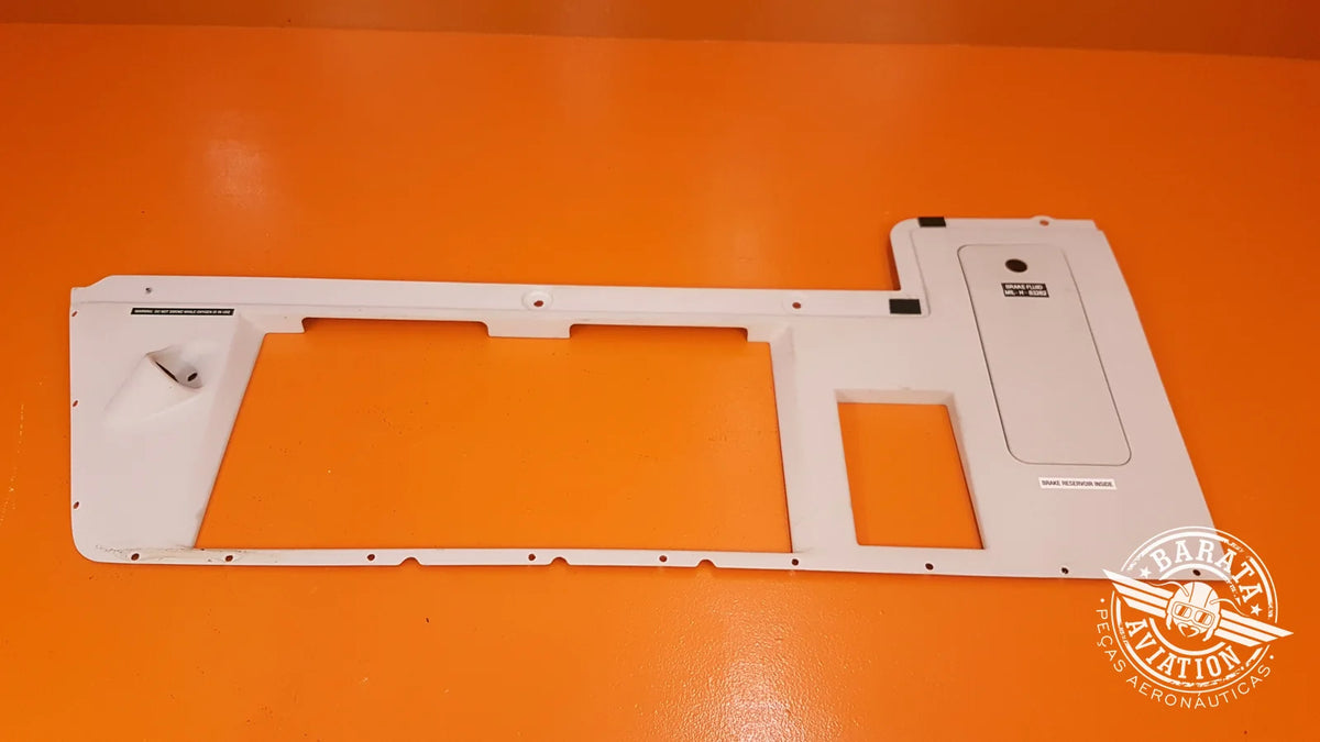 525.14.12.172 SIDEWALL PANEL MID - Right
