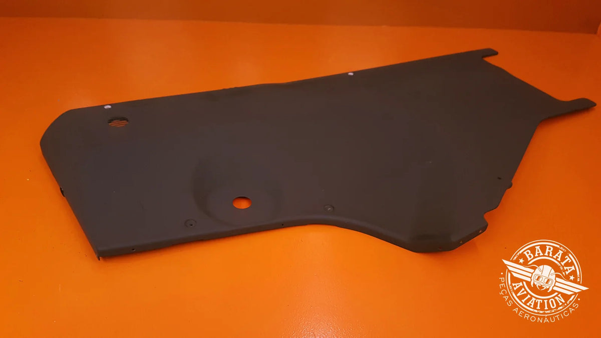 525.14.12.253 Center Console Panel - Left