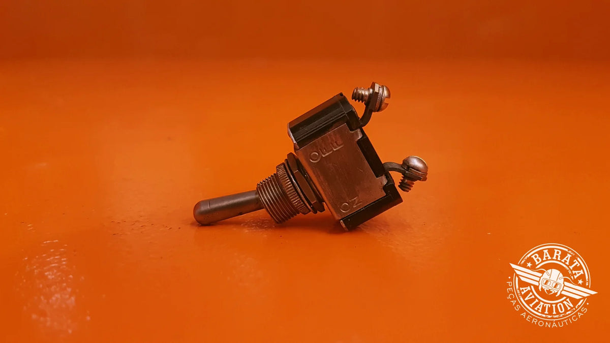 AN3021-2 Cutler Hammer Toggle Switch