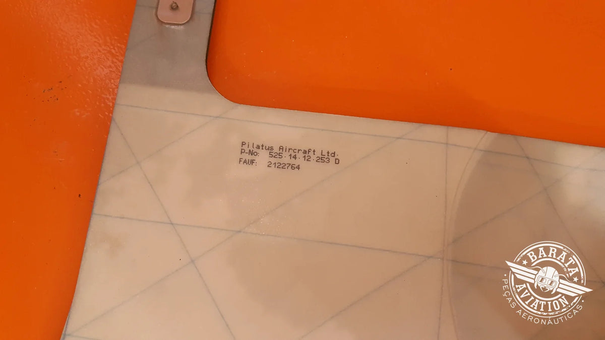 525.14.12.253 Center Console Panel - Left