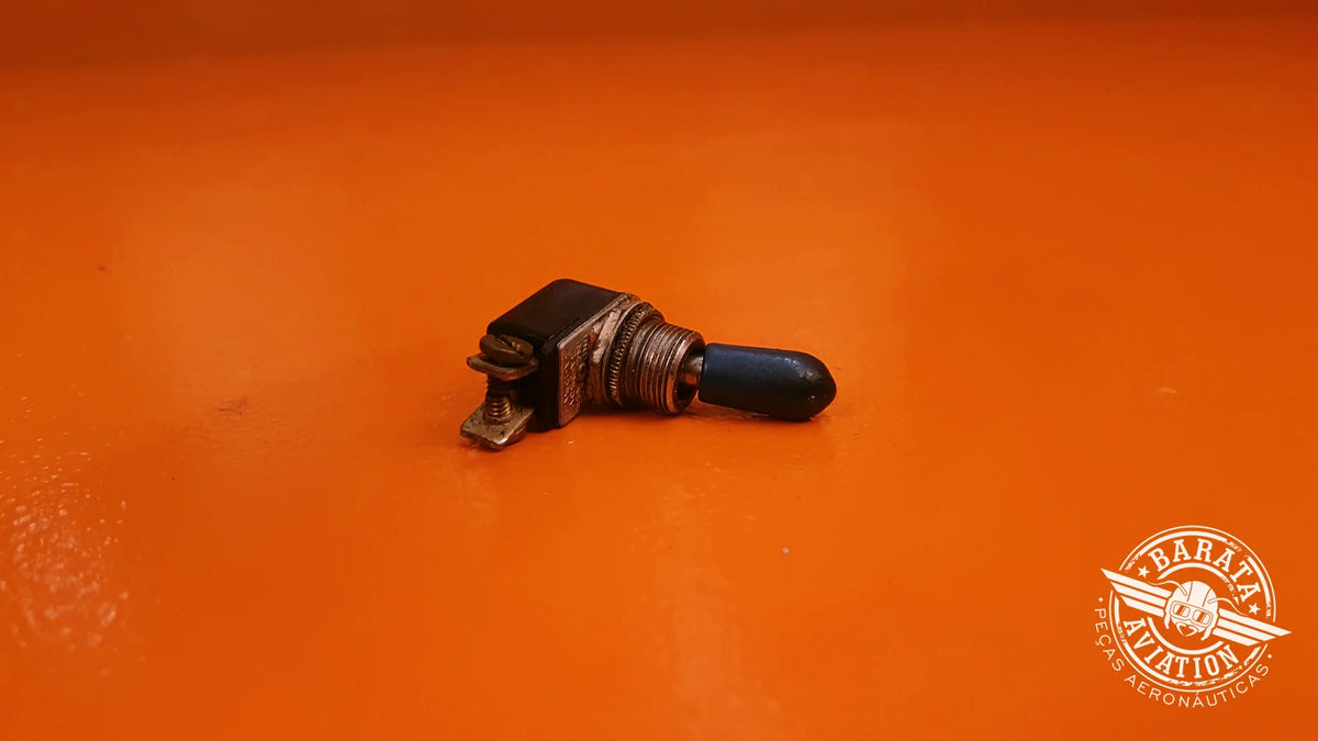 487-790 Toggle Switch