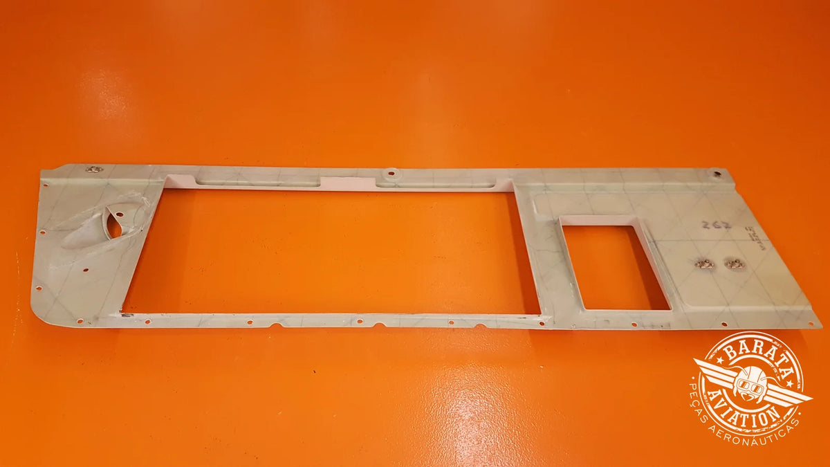 525.14.12.171 SIDEWALL PANEL MID- Left