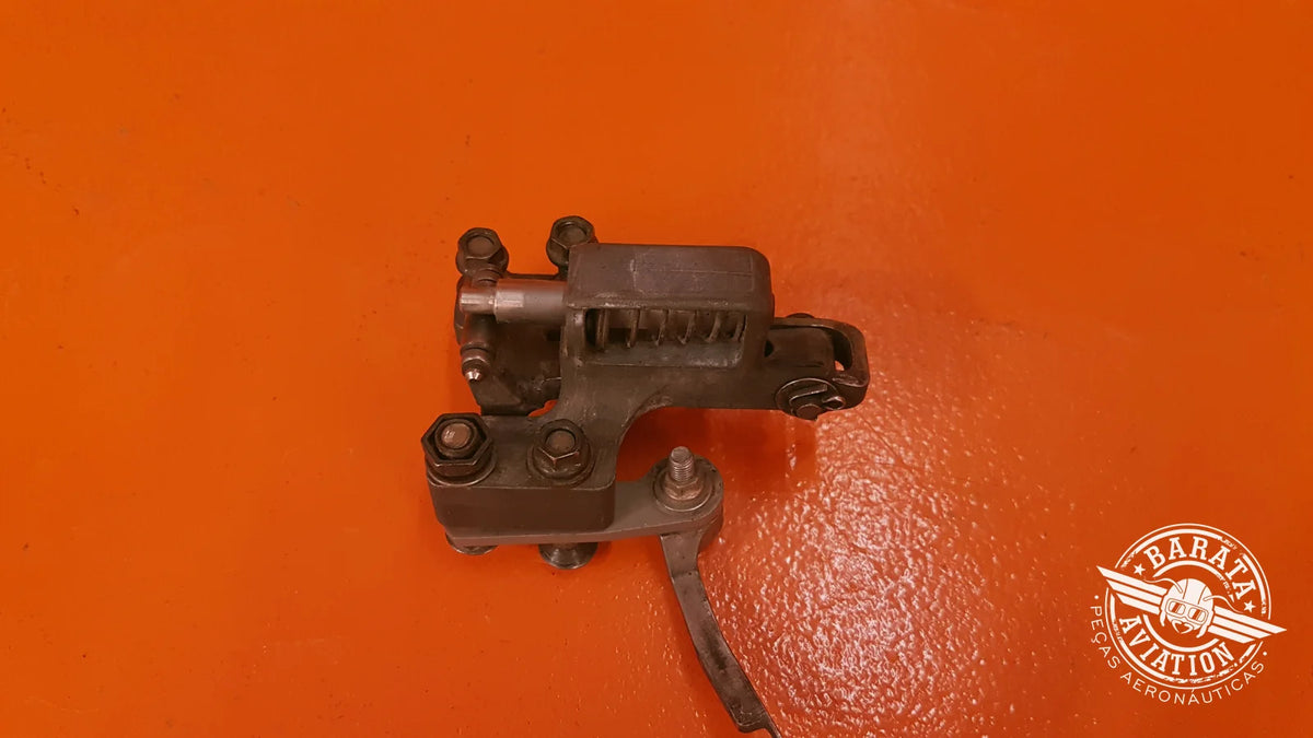 45-0024-1 Learjet Thrust Reverser Latch Assy