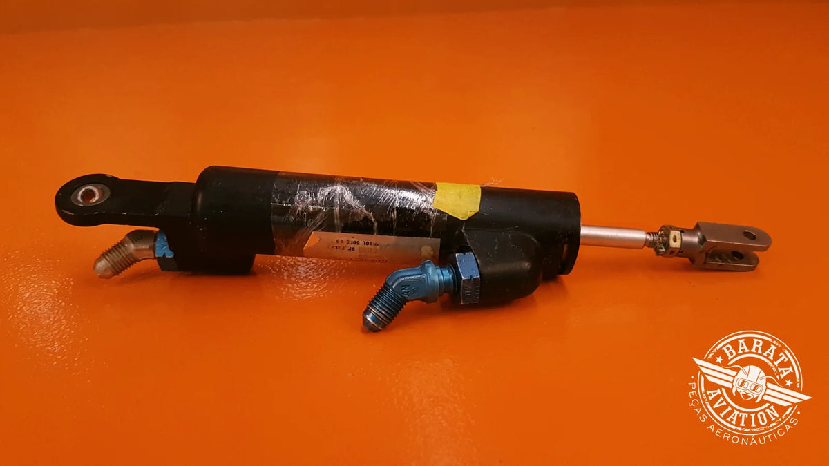 9912050-12 Cessna &Master Brake Cylinder Assembly