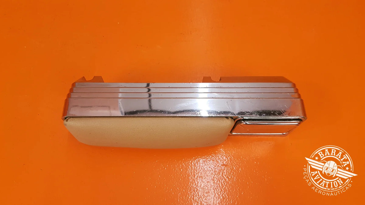 66710-17 Piper Right Armrest