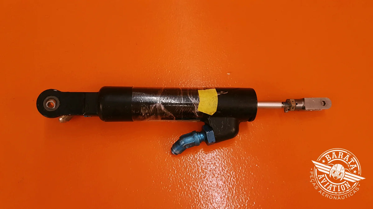 9912050-12 Cessna &Master Brake Cylinder Assembly