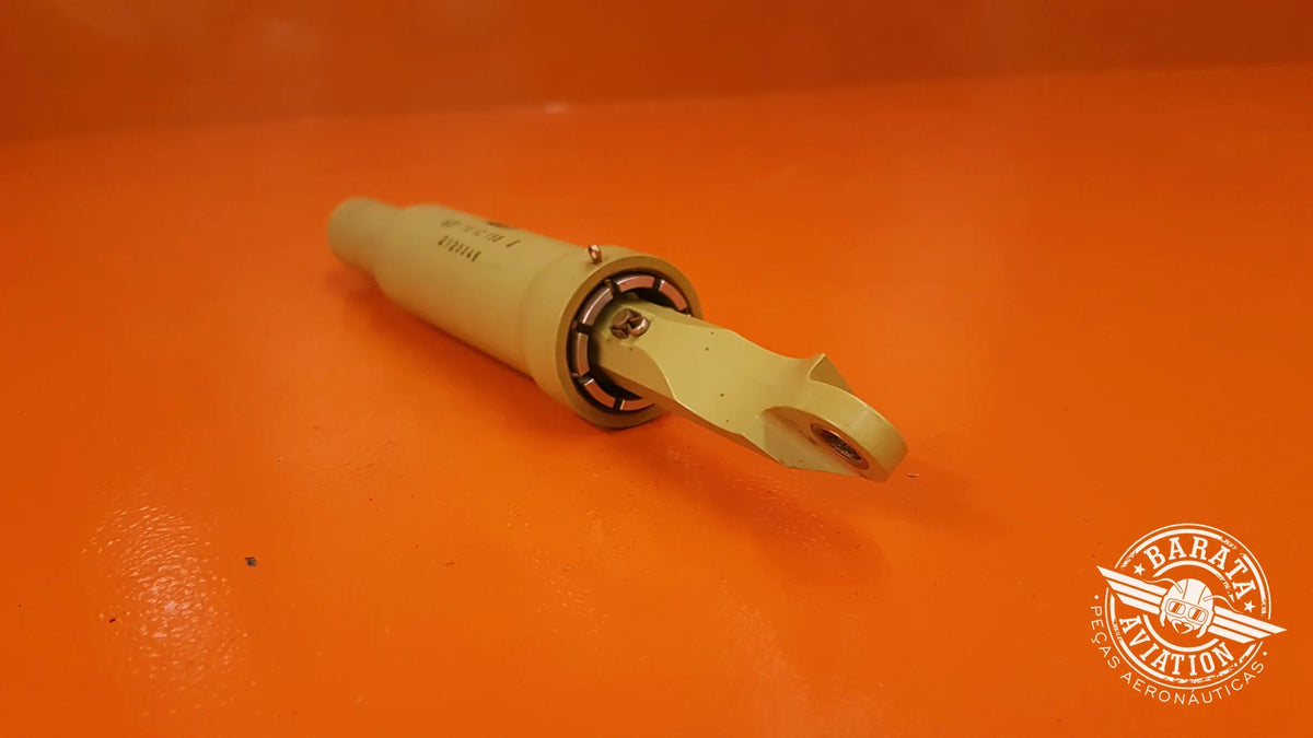 527.10.12.157 Pilatus Aileron Control Rod Cylinder