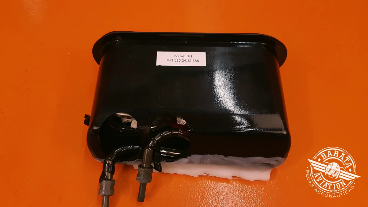 525.24.12.388 O2 MASK DOUBLE POCKET ASSY