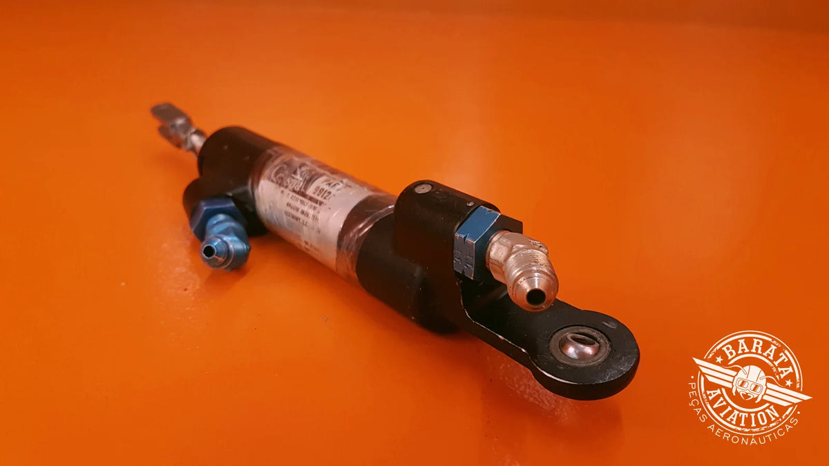 9912050-12 Cessna &Master Brake Cylinder Assembly