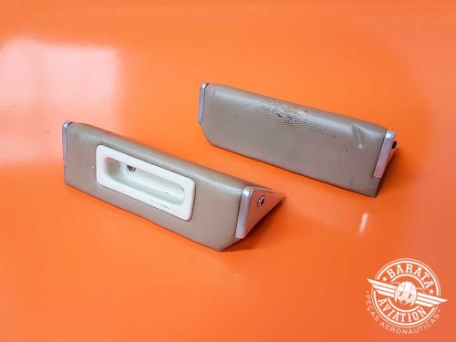 Apoios de Braço Beechcraft Bonanza V35B P/N 35-534461-1